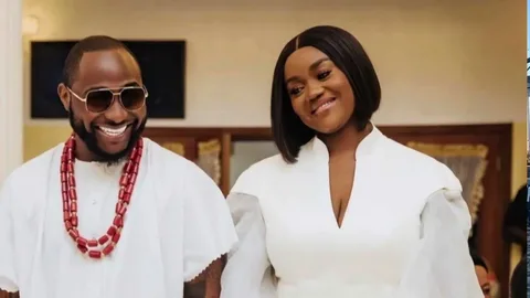 Davido wife